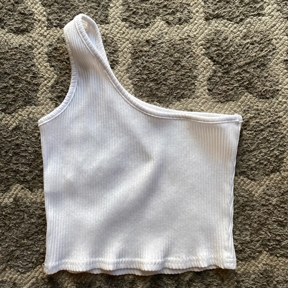White asymmetrical top